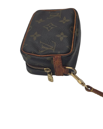 Louis Vuitton Wapity Case- Monogram