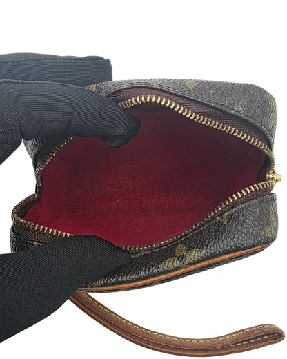 Louis Vuitton Wapity Case- Monogram