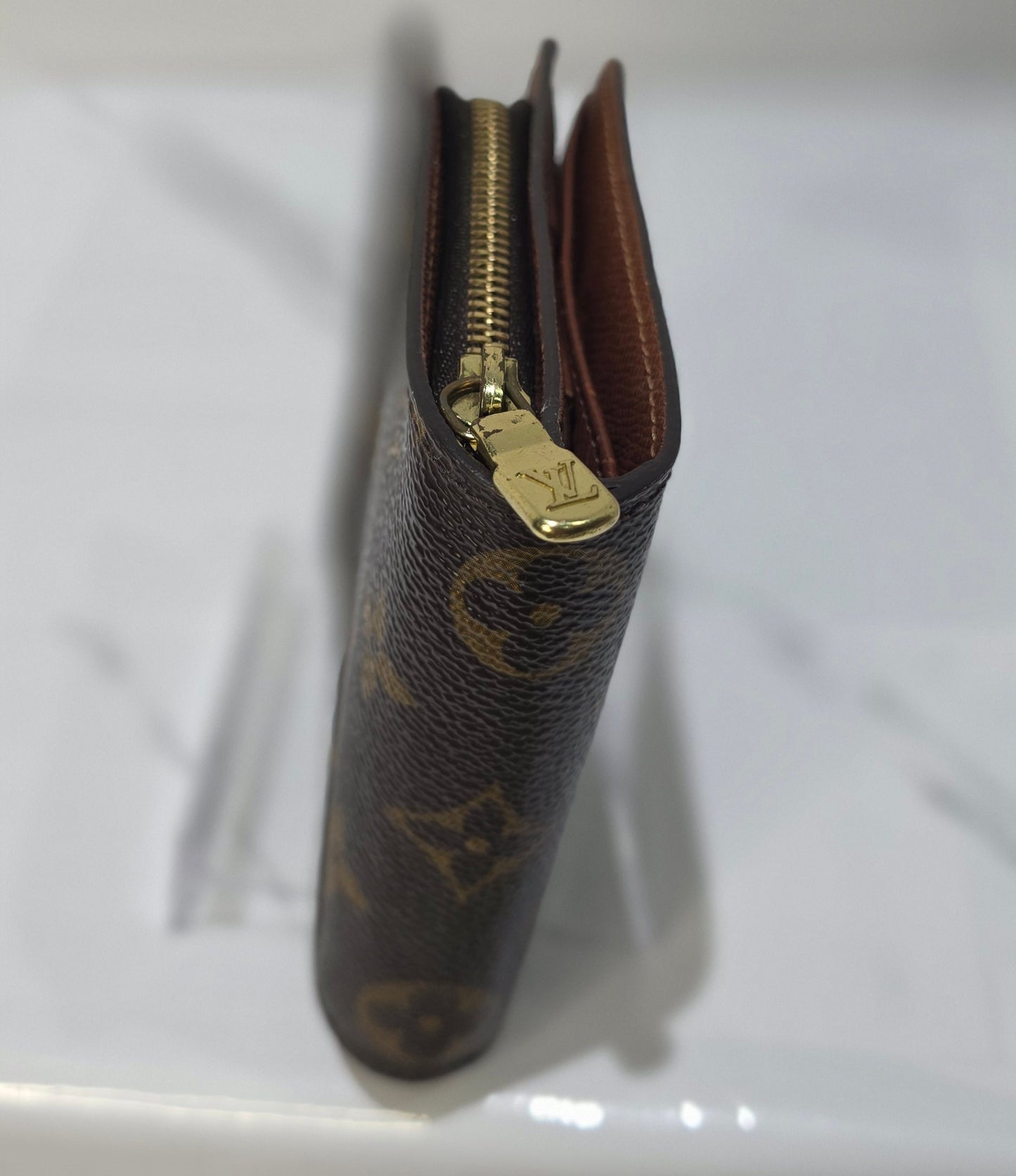 Pre- Owned Louis Vuitton Monogram Compact Wallet